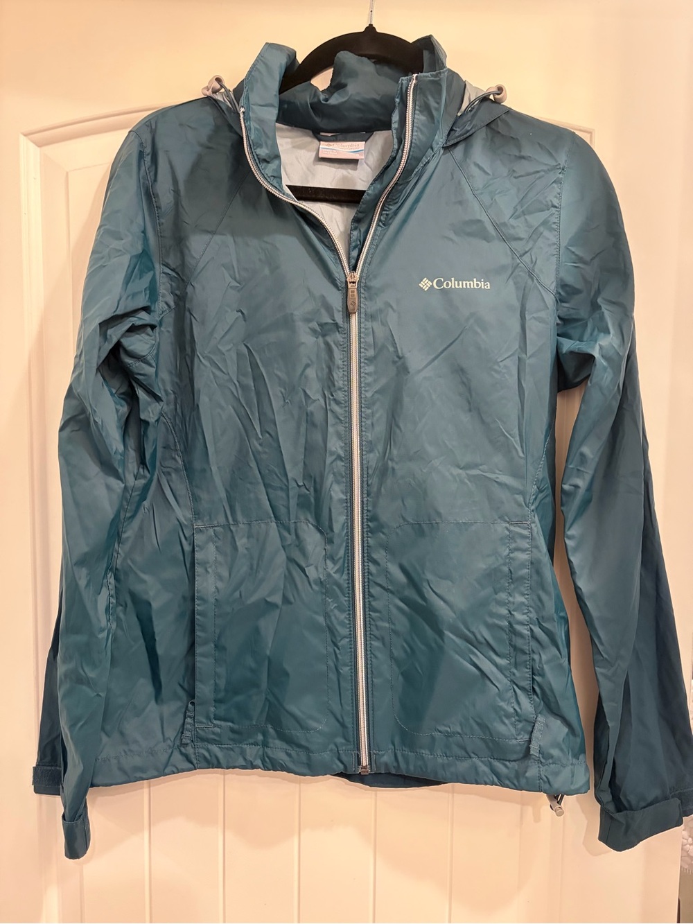Columbia Teal Packable Hooded Windbreaker